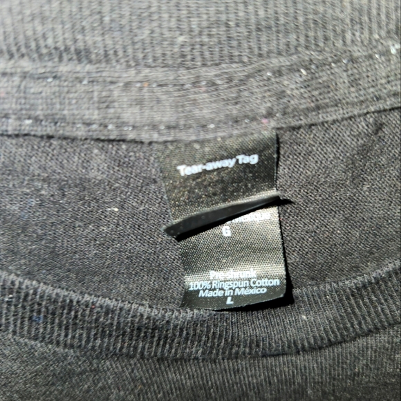 Gently worn TShrit - Picture 3 of 6